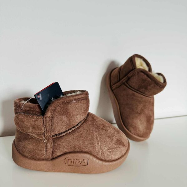 Ugg stiliaus aulinukai