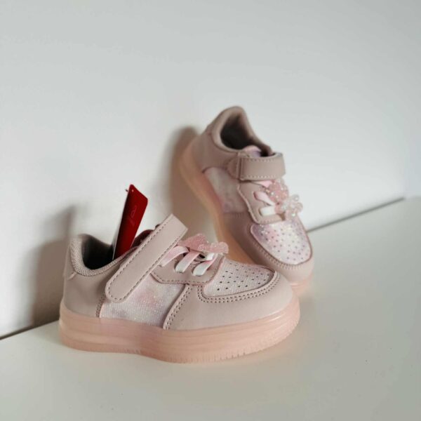 Apawwa kedukai su led lemputemis