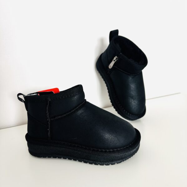 Ugg stiliaus aulinukai
