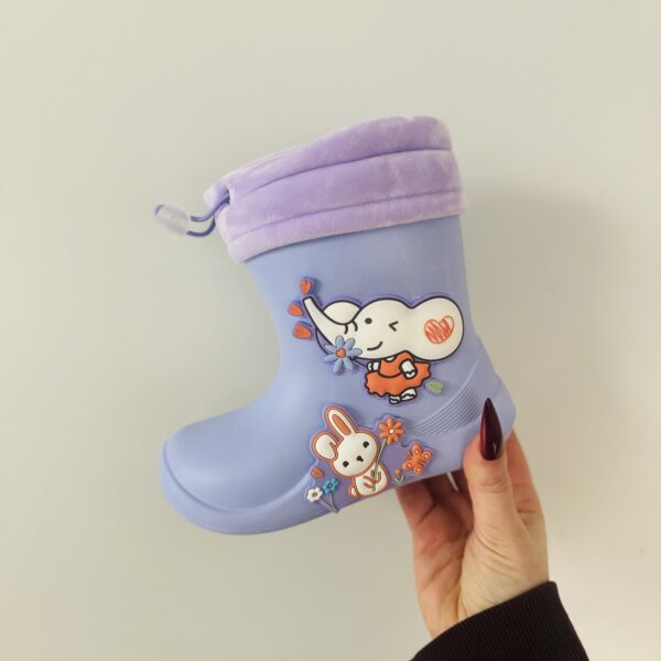 Guminiai botai (25-30)