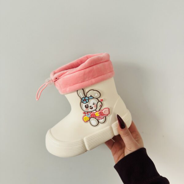 Guminiai botai (25-30)