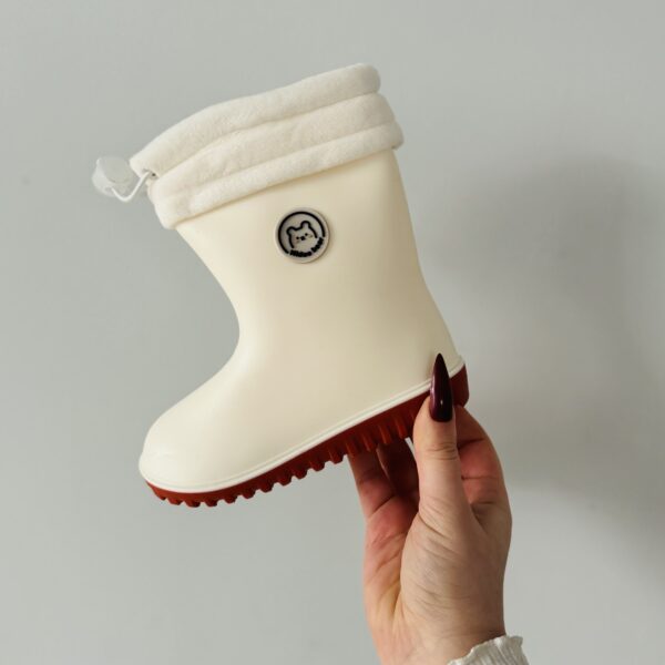 Guminiai botai (25-30)