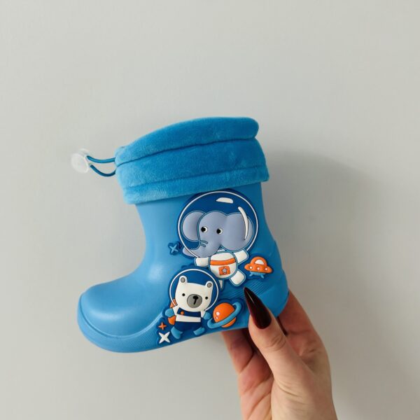 Guminiai botai (25-30)