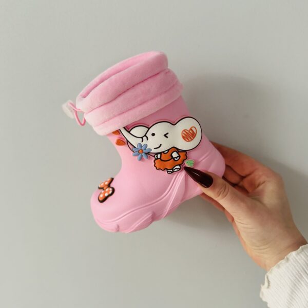 Guminiai botai (23-28)